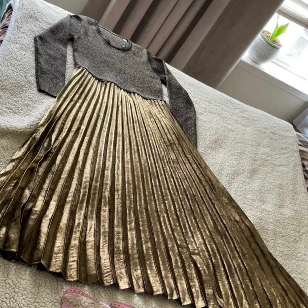 Elie Tahari Metallic Gold Long Sleeve Dress brand new with tags 🏷️ size large